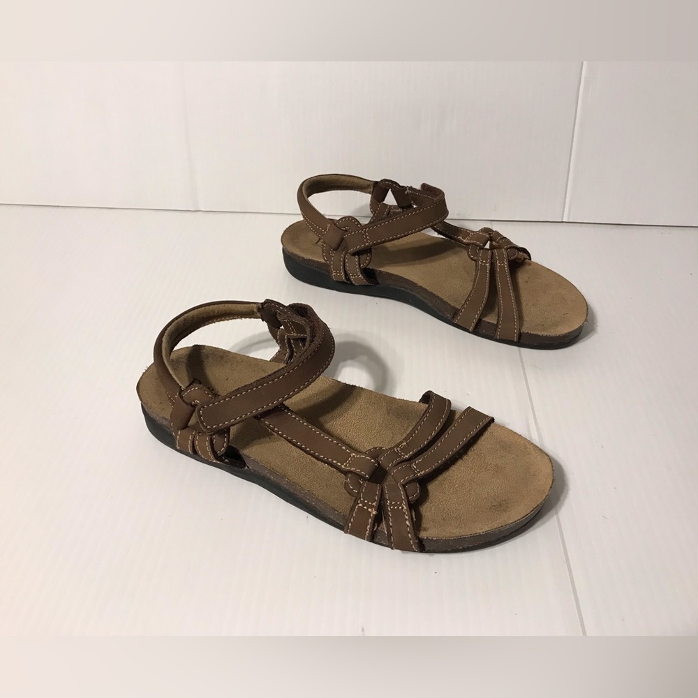 Björndal Linville leather brown strappy sandals size 6 M